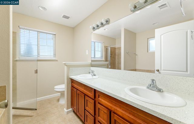 4239 Clay Creek Way, Sacramento, CA 95838