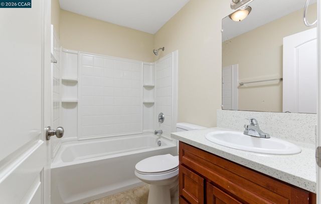 4239 Clay Creek Way, Sacramento, CA 95838