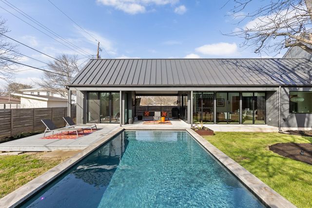 7502 Saint Louis ST, Austin, TX 78757