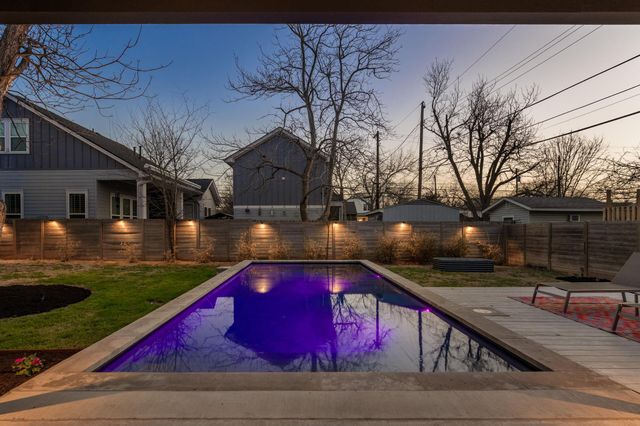 7502 Saint Louis ST, Austin, TX 78757