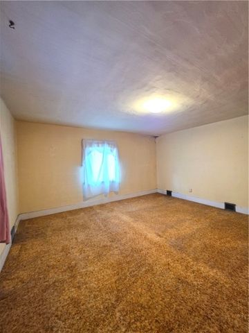 63 W Main St 73, Cowanshanock Twp, PA 16263