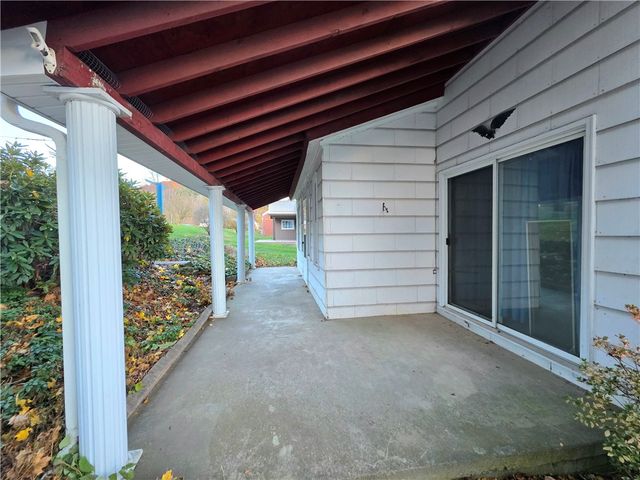 63 W Main St 73, Cowanshanock Twp, PA 16263