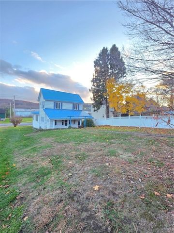 63 W Main St 73, Cowanshanock Twp, PA 16263