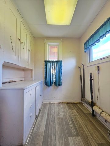 63 W Main St 73, Cowanshanock Twp, PA 16263