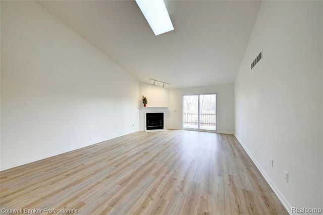 1964 Pine Court, Waterford, MI 48328