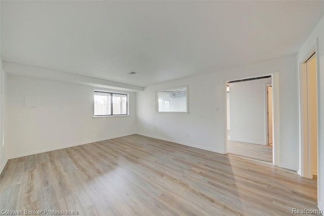 1964 Pine Court, Waterford, MI 48328