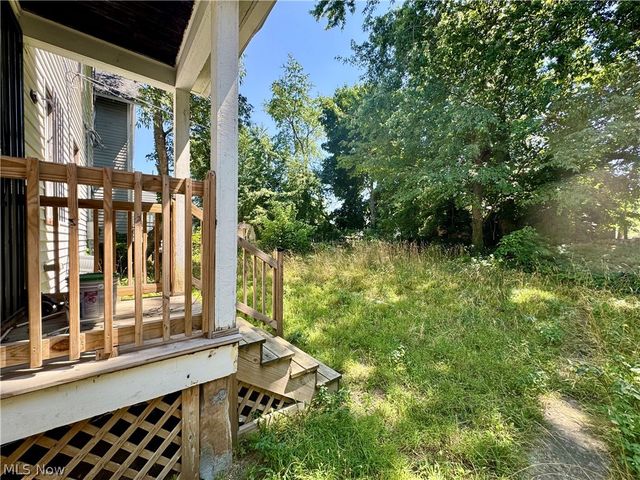 10818 Bryant Avenue, Cleveland, OH 44108