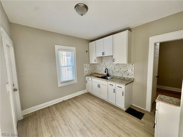 10818 Bryant Avenue, Cleveland, OH 44108