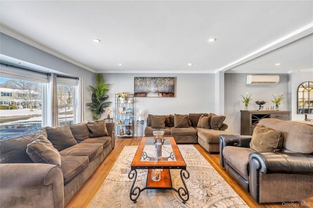 19 Radburn Drive, Commack, NY 11725