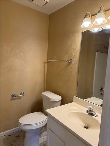 814 Michael Lee Way, Lawrenceville, GA 30043