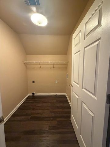 814 Michael Lee Way, Lawrenceville, GA 30043