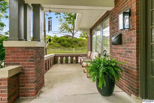 1023 Mercer Boulevard, Omaha, NE 68131
