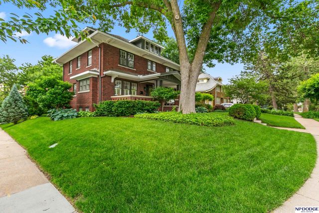 1023 Mercer Boulevard, Omaha, NE 68131