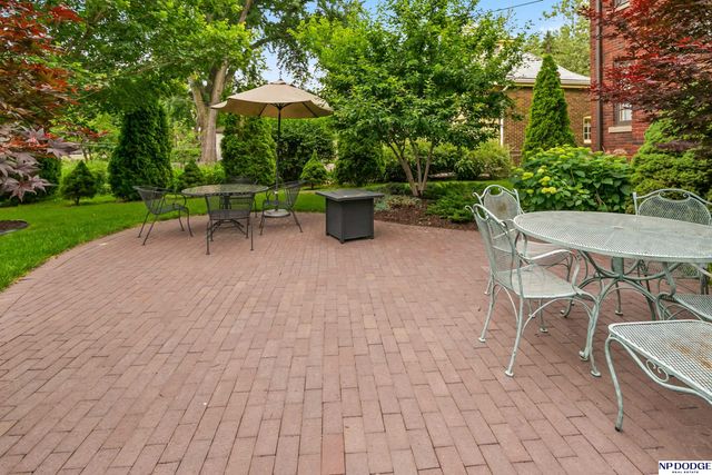 1023 Mercer Boulevard, Omaha, NE 68131