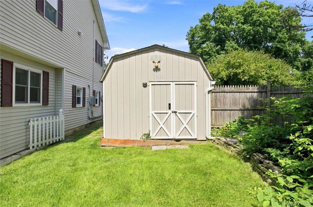 7 Dolfinger Lane, Fishkill, NY 12524