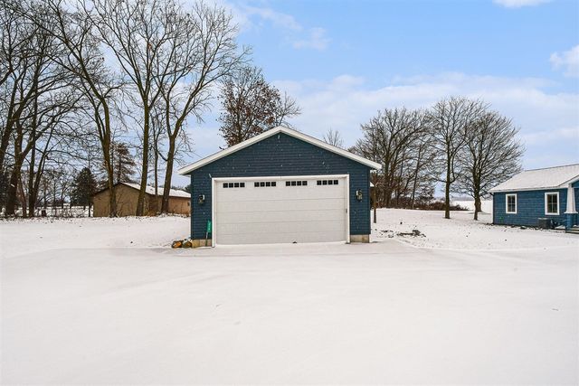219 Ivason Drive, Stanton, MI 48888