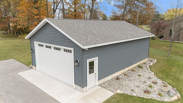 219 Ivason Drive, Stanton, MI 48888
