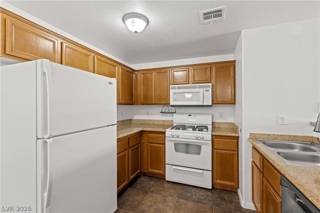 7701 West Robindale Road 248, Las Vegas, NV 89113 — photo 5