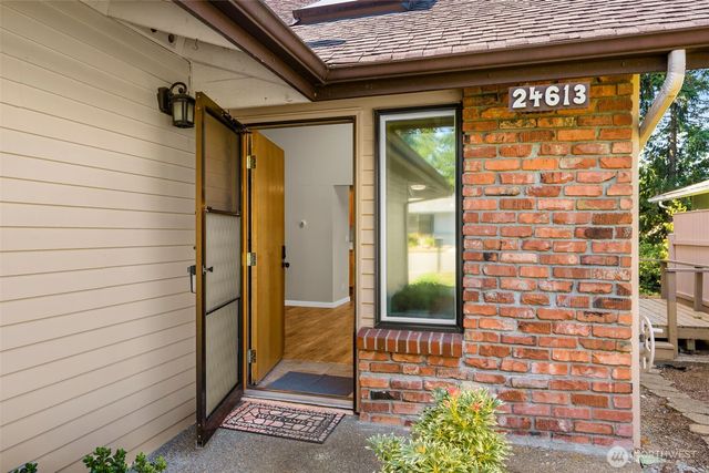 24613 13th Avenue S, Des Moines, WA 98198