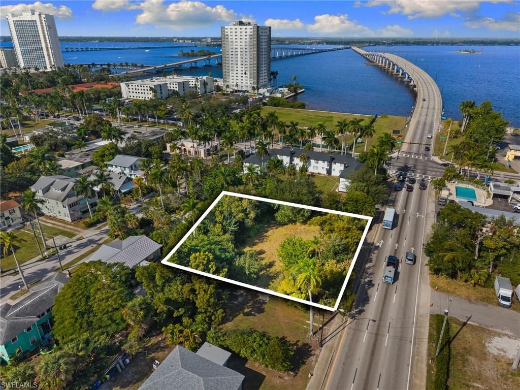1526 Park AVE, FORT MYERS, FL 33901 — photo 2