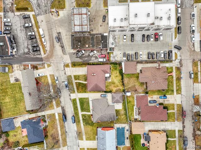 5635 Belmont Avenue, Dearborn Heights, MI 48127