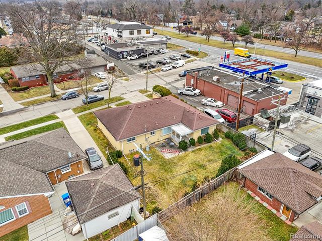 5635 Belmont Avenue, Dearborn Heights, MI 48127