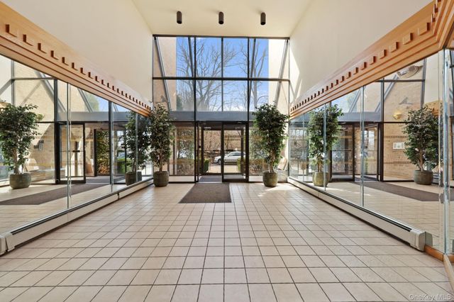 508 Central Park Avenue 5402, Scarsdale, NY 10583