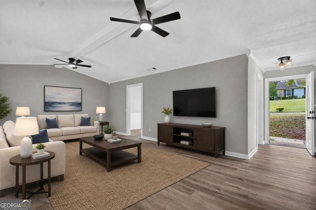 400 Woodland Drive, Lagrange, GA 30241