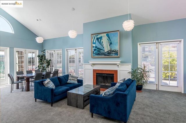 1300 Quarry Ct 303, Richmond, CA 94801