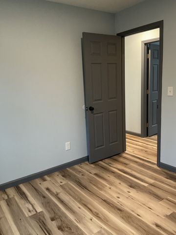 549 Dollar Dr, Altamont, TN 37301