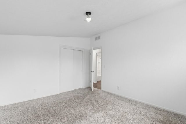 6401 N Randall St, Wichita, KS 67219