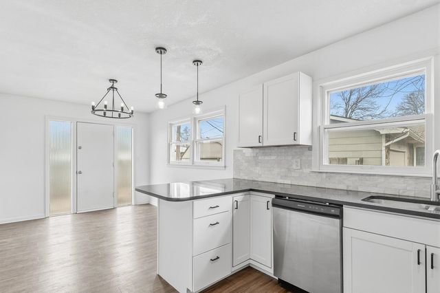 6401 N Randall St, Wichita, KS 67219