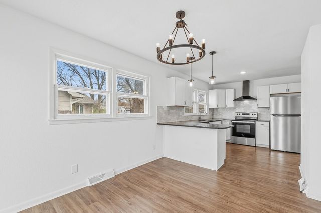 6401 N Randall St, Wichita, KS 67219