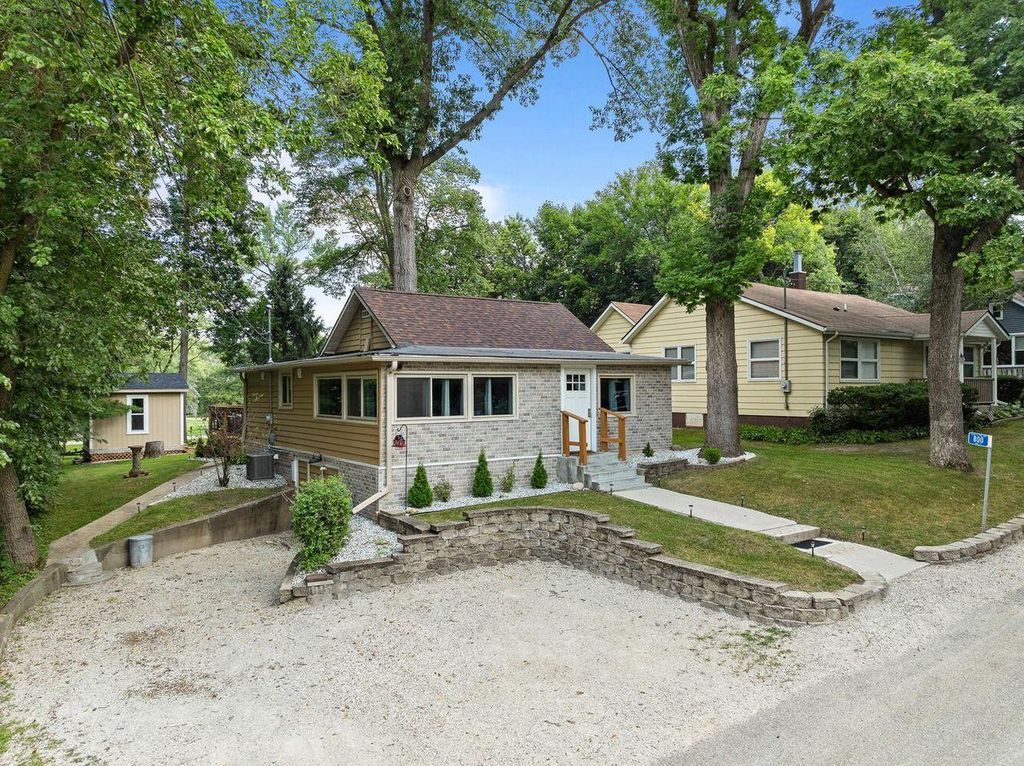 800 Lake STREET, Twin Lakes, WI 53181