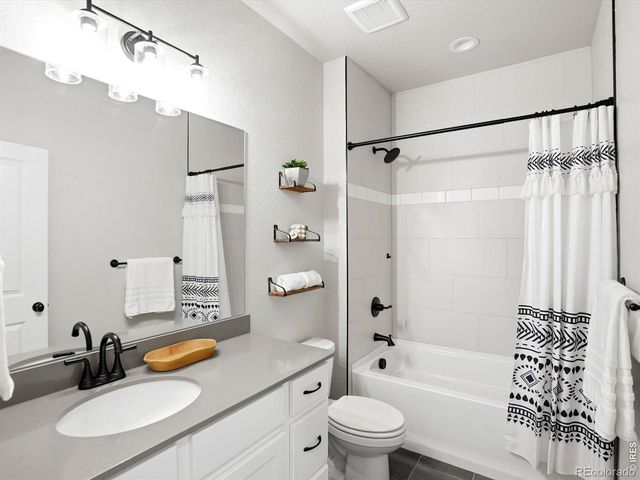 6241 Vernazza Way 3, Windsor, CO 80550