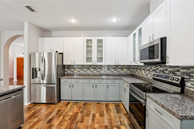 9305 WELLINGTON PARK CIRCLE, Tampa, FL 33647