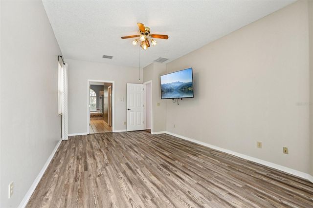 9305 WELLINGTON PARK CIRCLE, Tampa, FL 33647