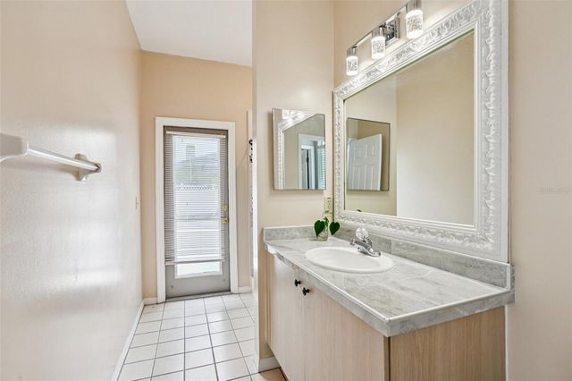 9305 WELLINGTON PARK CIRCLE, Tampa, FL 33647