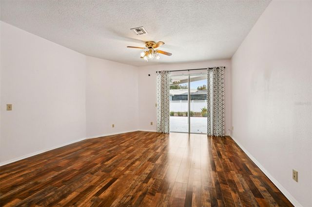 9305 WELLINGTON PARK CIRCLE, Tampa, FL 33647