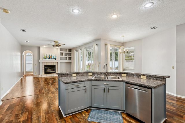 9305 WELLINGTON PARK CIRCLE, Tampa, FL 33647