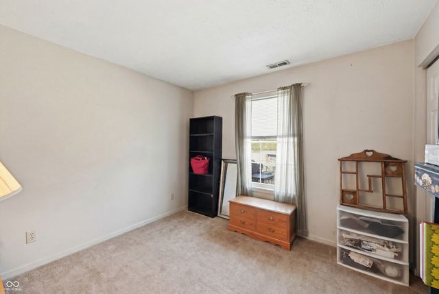 986 Youngs Creek Drive, Franklin, IN 46131