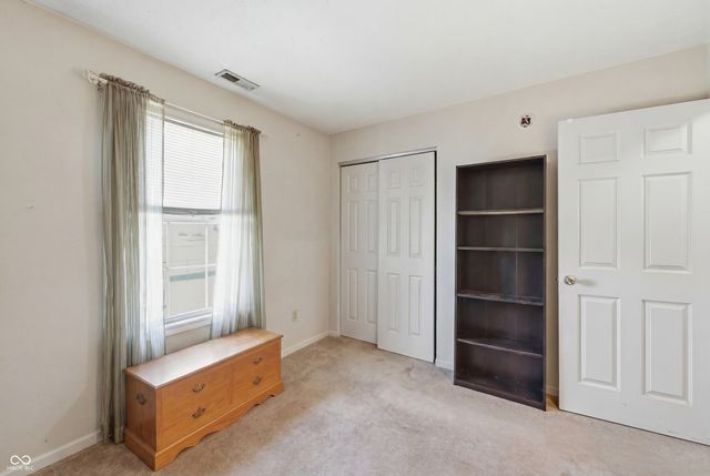 986 Youngs Creek Drive, Franklin, IN 46131
