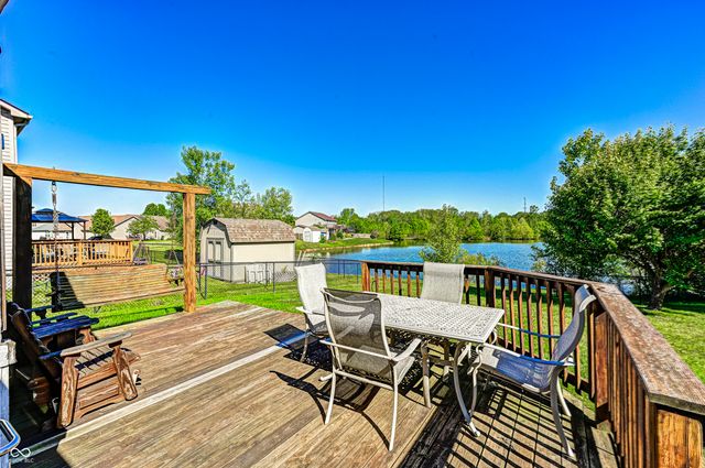 986 Youngs Creek Drive, Franklin, IN 46131