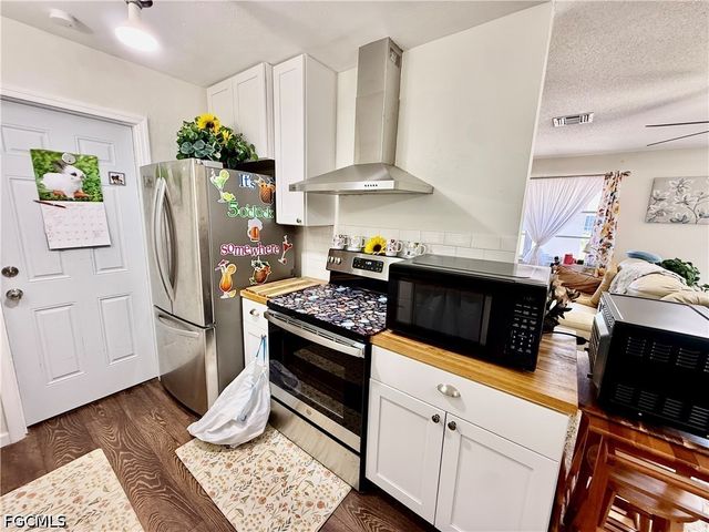 332 Dellwood AVE, Lehigh Acres, FL 33936