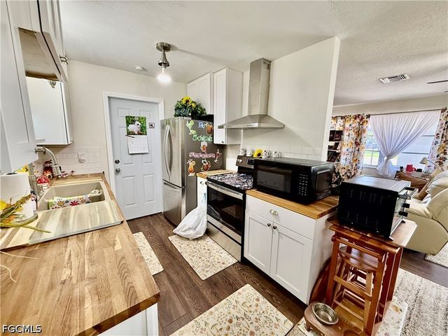 332 Dellwood AVE, Lehigh Acres, FL 33936