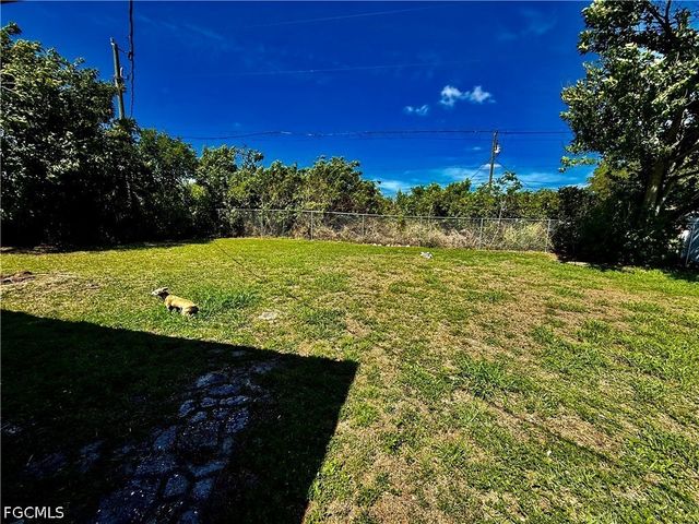 332 Dellwood AVE, Lehigh Acres, FL 33936