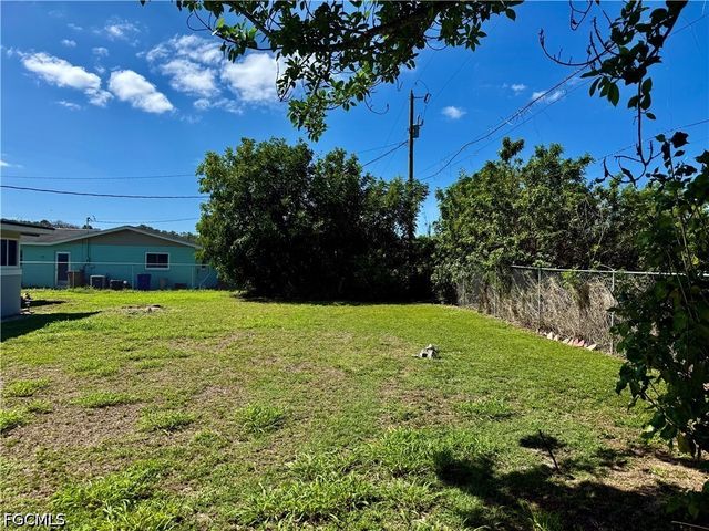 332 Dellwood AVE, Lehigh Acres, FL 33936