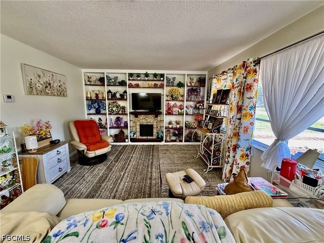 332 Dellwood AVE, Lehigh Acres, FL 33936