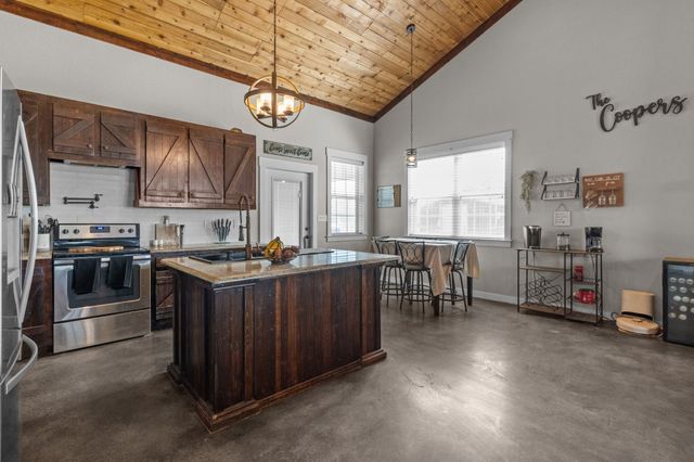 395 Private Road 4219, Decatur, TX 76234