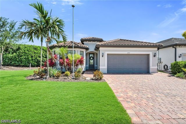 6787 Pennyroyal DR, Naples, FL 34114